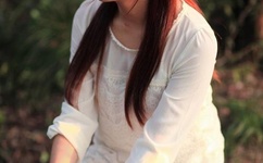 白色液体从下面流出来了